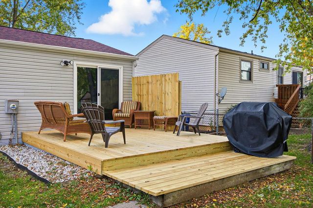 2242 Topaz Drive, Grove City, OH 43123