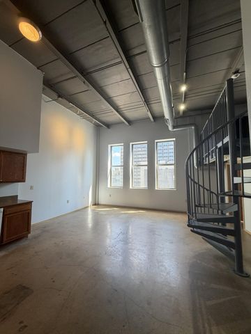 110 N 3rd Street, 703, Columbus, OH 43215