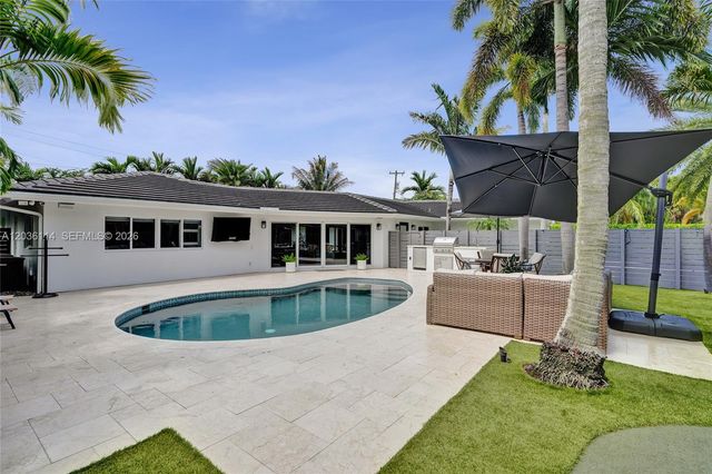 2701 NE 30th Street, Fort Lauderdale, FL 33306