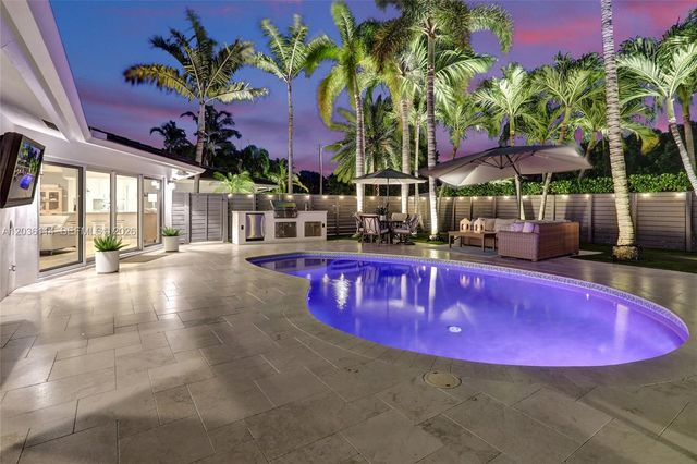 2701 NE 30th Street, Fort Lauderdale, FL 33306