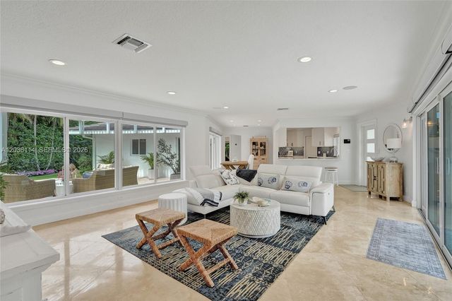 2701 NE 30th Street, Fort Lauderdale, FL 33306