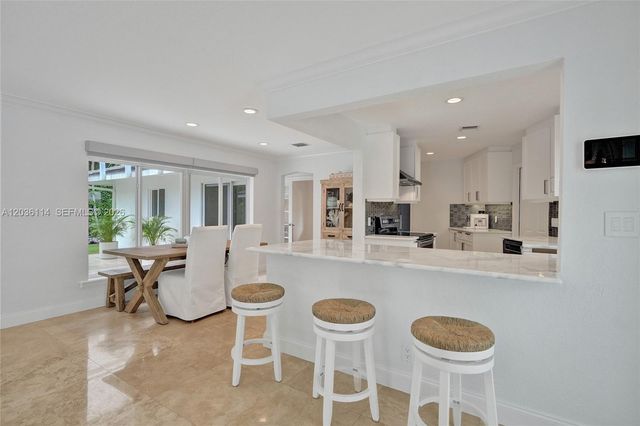2701 NE 30th Street, Fort Lauderdale, FL 33306