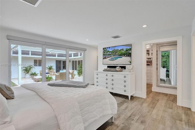 2701 NE 30th Street, Fort Lauderdale, FL 33306