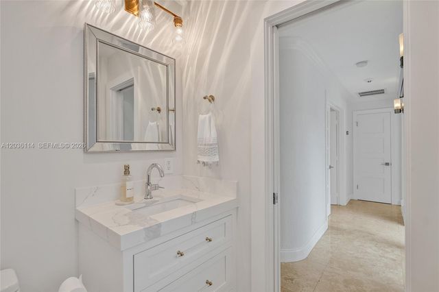 2701 NE 30th Street, Fort Lauderdale, FL 33306