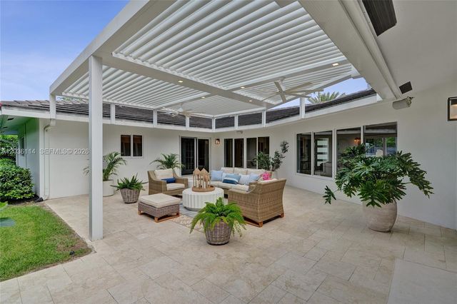 2701 NE 30th Street, Fort Lauderdale, FL 33306