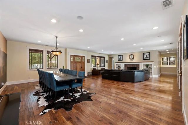 16420 Rocky Glen Road, Lake Mathews, CA 92570
