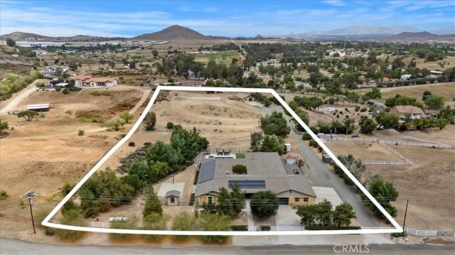 16420 Rocky Glen Road, Lake Mathews, CA 92570