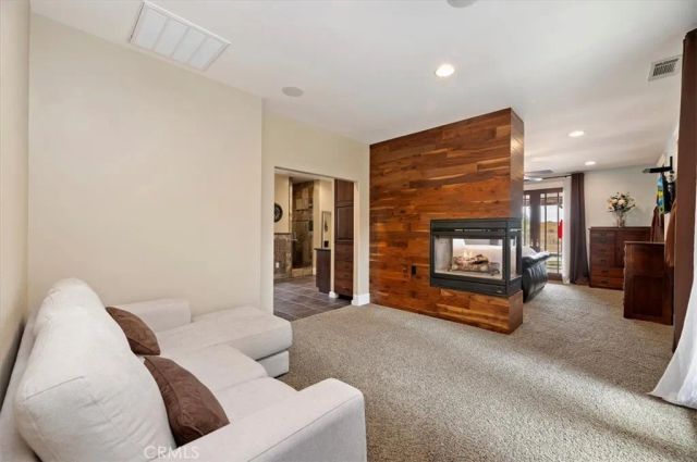 16420 Rocky Glen Road, Lake Mathews, CA 92570