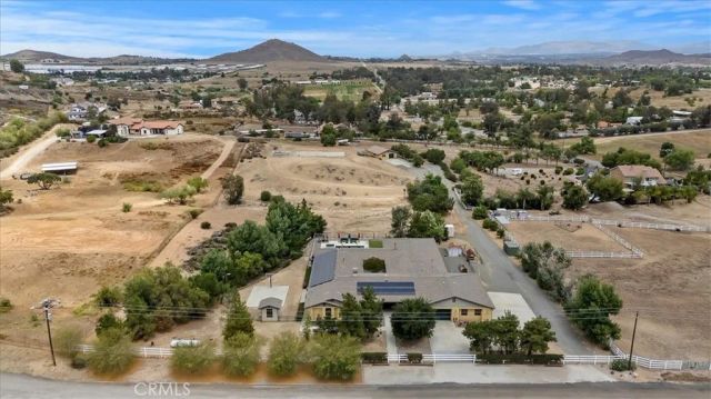 16420 Rocky Glen Road, Lake Mathews, CA 92570