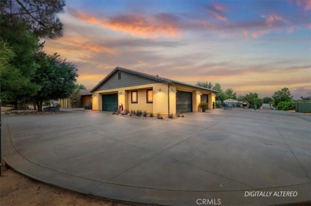 16420 Rocky Glen Road, Lake Mathews, CA 92570