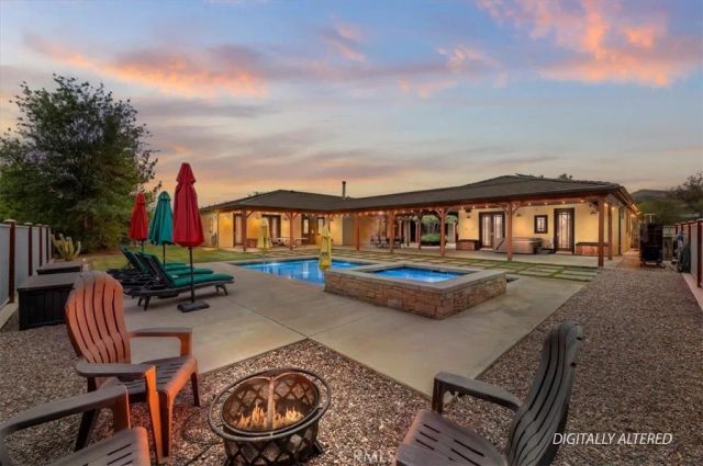 16420 Rocky Glen Road, Lake Mathews, CA 92570
