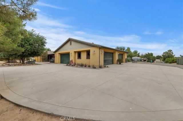 16420 Rocky Glen Road, Lake Mathews, CA 92570