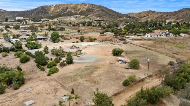 16420 Rocky Glen Road, Lake Mathews, CA 92570