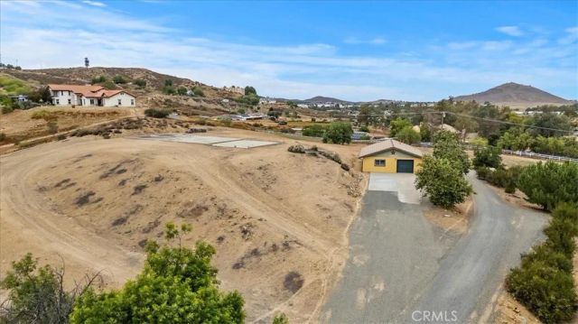 16420 Rocky Glen Road, Lake Mathews, CA 92570