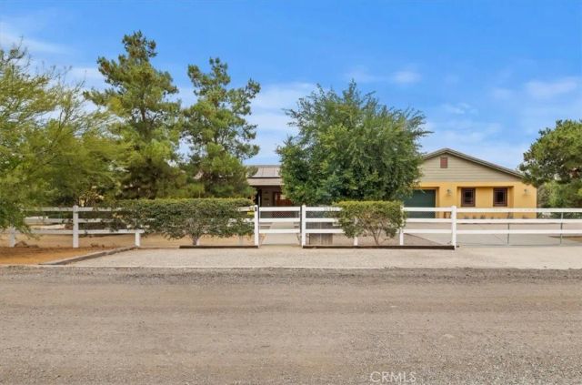 16420 Rocky Glen Road, Lake Mathews, CA 92570