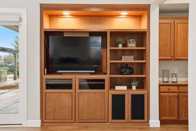 9540 Pamela St, El Dorado Hills, CA 95762