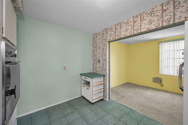 2072 AUSTRALIA WAY W 32, Clearwater, FL 33763