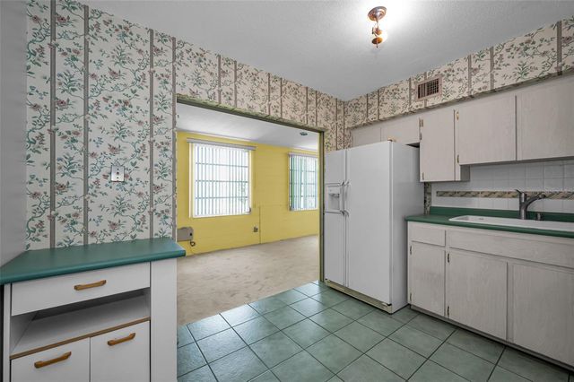 2072 AUSTRALIA WAY W 32, Clearwater, FL 33763
