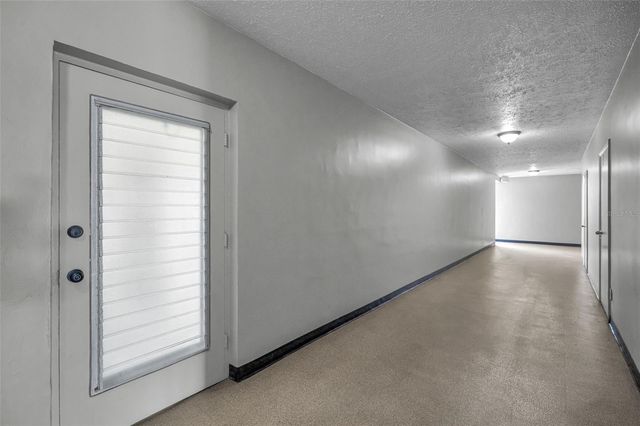 2072 AUSTRALIA WAY W 32, Clearwater, FL 33763