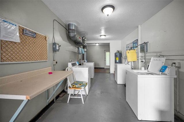 2072 AUSTRALIA WAY W 32, Clearwater, FL 33763