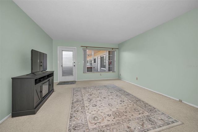 2072 AUSTRALIA WAY W 32, Clearwater, FL 33763