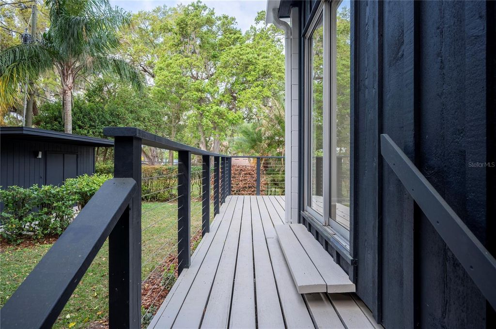 Image 59 of property listing at 210 W PALM DRIVE, Lakeland, FL 33803