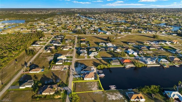 4204 NW 22nd ST, Cape Coral, FL 33993