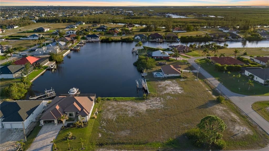 Image 3 of property listing at 4204 NW 22nd ST, Cape Coral, FL 33993