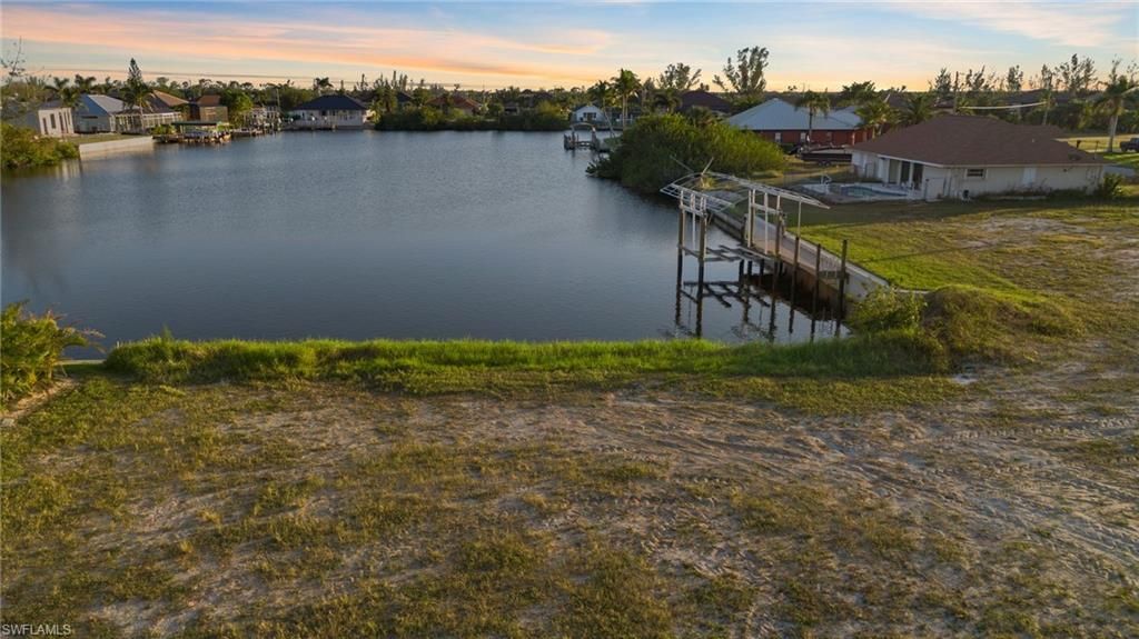Image 5 of property listing at 4204 NW 22nd ST, Cape Coral, FL 33993