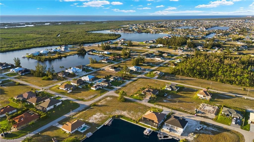 Image 9 of property listing at 4204 NW 22nd ST, Cape Coral, FL 33993