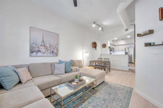 520 S ARMENIA AVENUE 1233, Tampa, FL 33609