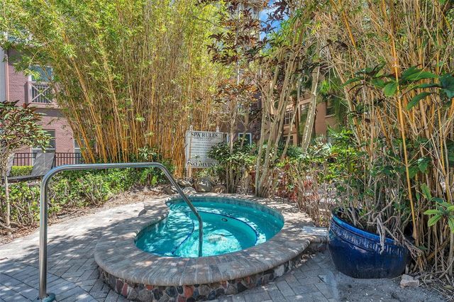 520 S ARMENIA AVENUE 1233, Tampa, FL 33609