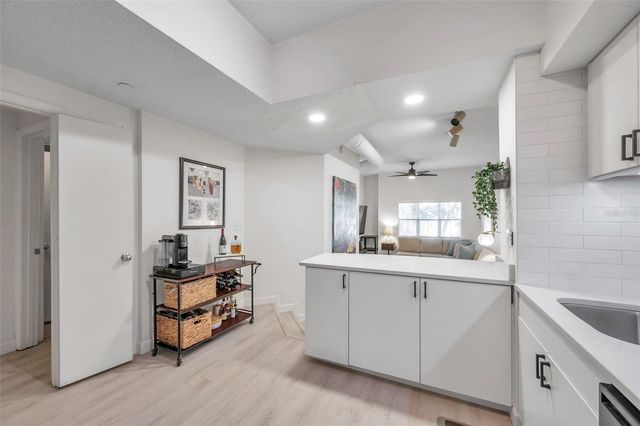 520 S ARMENIA AVENUE 1233, Tampa, FL 33609