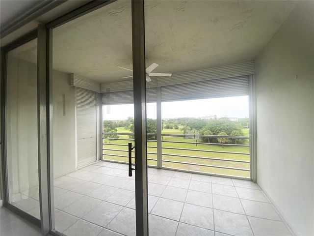 2671 S Course Drive 602, Pompano Beach, FL 33069