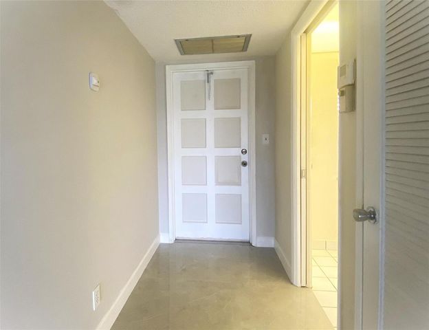 2671 S Course Drive 602, Pompano Beach, FL 33069