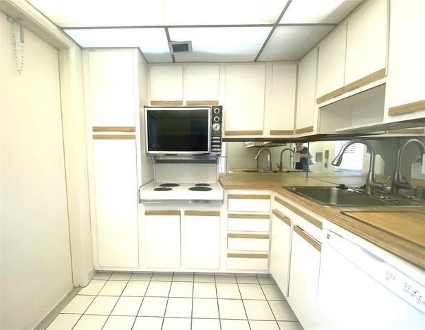 2671 S Course Drive 602, Pompano Beach, FL 33069