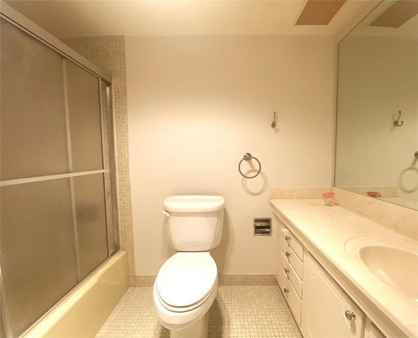 2671 S Course Drive 602, Pompano Beach, FL 33069