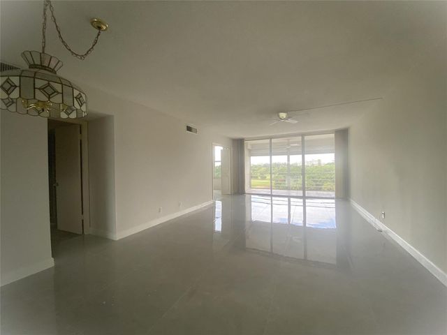 2671 S Course Drive 602, Pompano Beach, FL 33069