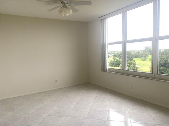 2671 S Course Drive 602, Pompano Beach, FL 33069
