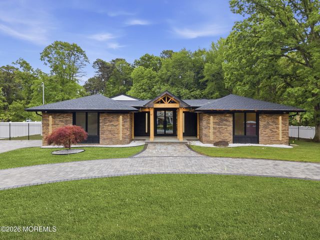41 Pine Street, Old Bridge, NJ 08857