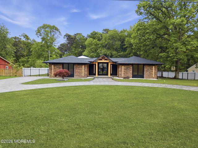 41 Pine Street, Old Bridge, NJ 08857