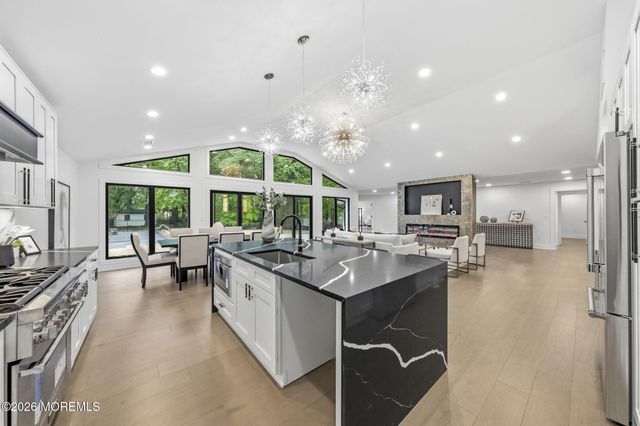 41 Pine Street, Old Bridge, NJ 08857