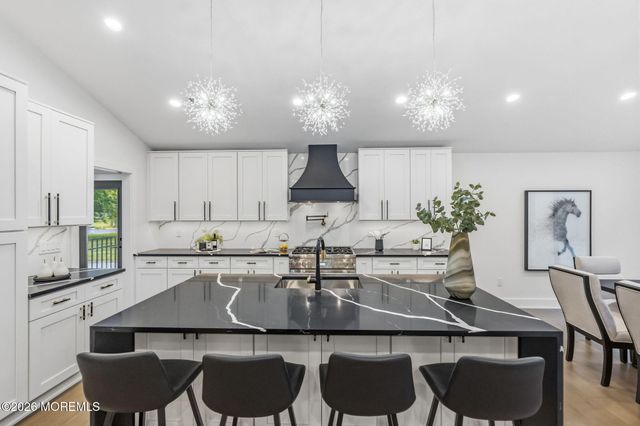 41 Pine Street, Old Bridge, NJ 08857