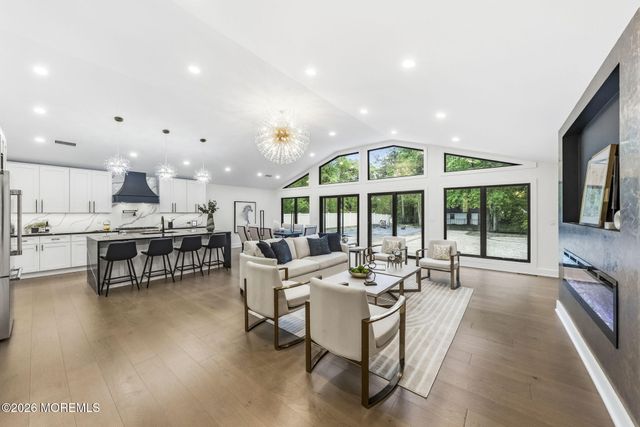 41 Pine Street, Old Bridge, NJ 08857