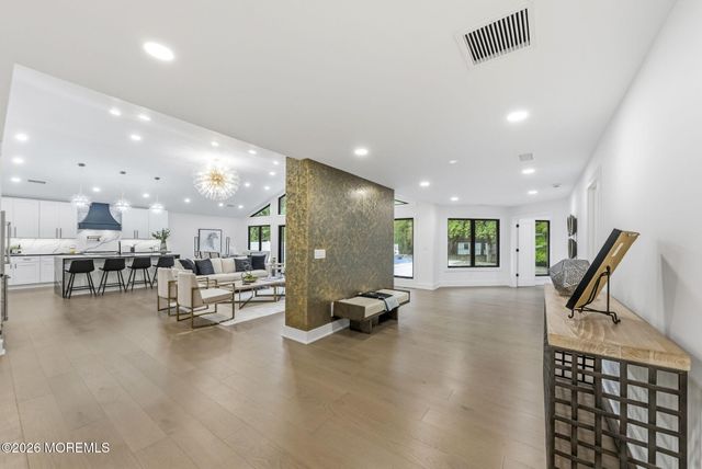 41 Pine Street, Old Bridge, NJ 08857