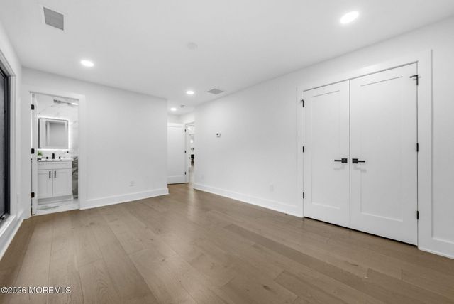 41 Pine Street, Old Bridge, NJ 08857