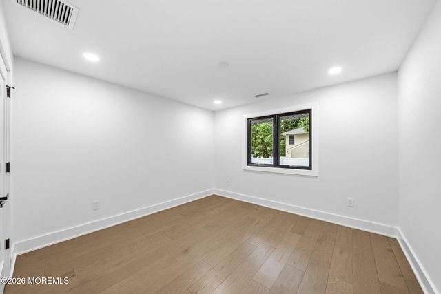 41 Pine Street, Old Bridge, NJ 08857