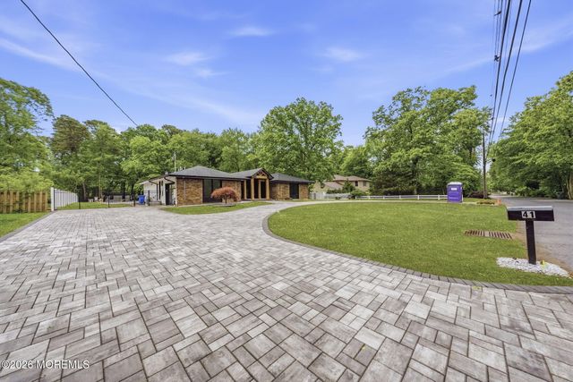 41 Pine Street, Old Bridge, NJ 08857