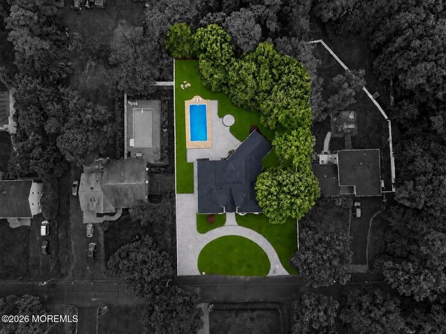 41 Pine Street, Old Bridge, NJ 08857