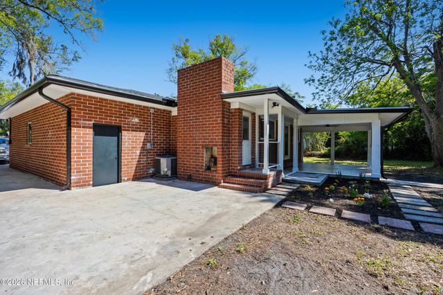 1324 LAMBOLL Avenue, Jacksonville, FL 32205